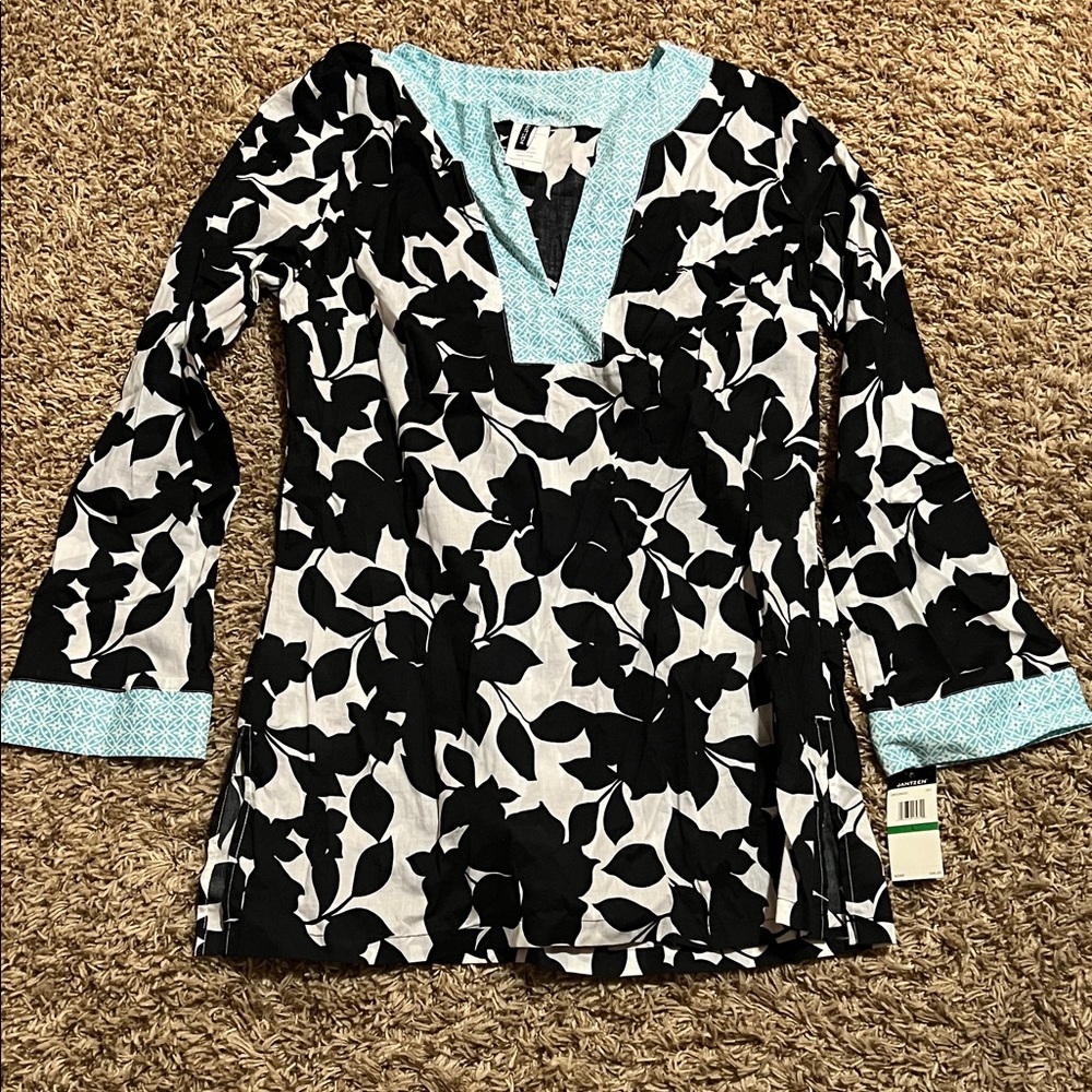 Jantzen Black and White Floral Swim Coverup size Large